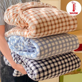 Elegant Plaid Flannel Bed Fitted Sheet - Luxurious Soft and Warm, Hypoallergenic, Ensures a Comfortable Serene Sleep Experience
