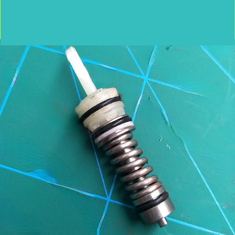 Cleaning Machine Pump Head Rod for Lvba LT-390 Cleaning Machine Pump Head Rod Car wash pump head pressure valve Spare parts car wash machine pump rod