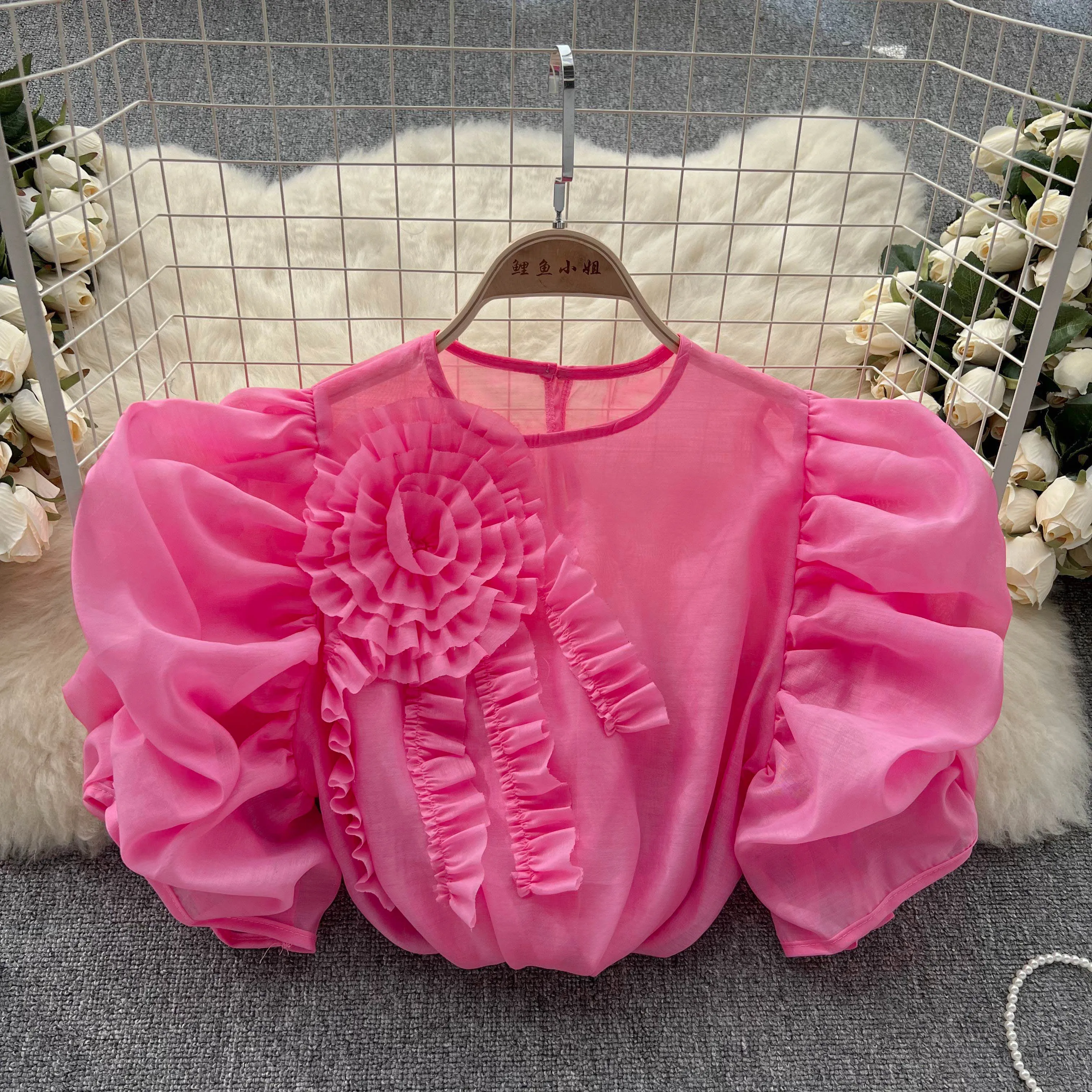 

Блузка женская плиссированная с оборками, шикарный элегантный повседневный укороченный топ с коротким рукавом-фонариком, о-образный вырез, пикантная рубашка во французском стиле, весна-лето