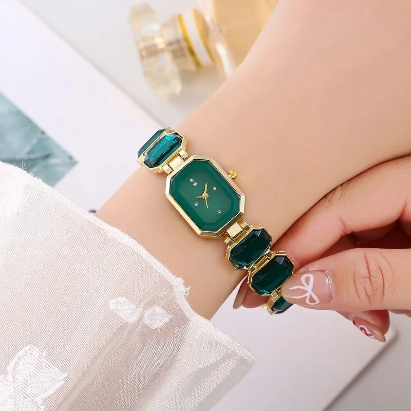 Ladies Watch, Small Sugar Cube Fashion Square Ladies Quartz Watch