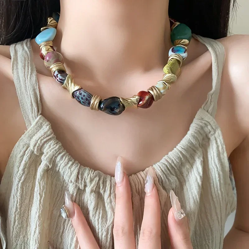 Vintage florale runde Keramik-Halskette für Damen, Sinn für Design 2024, neu in der Mode, Halsketten, Party-Schmuck, Geschenk – Detail 1
