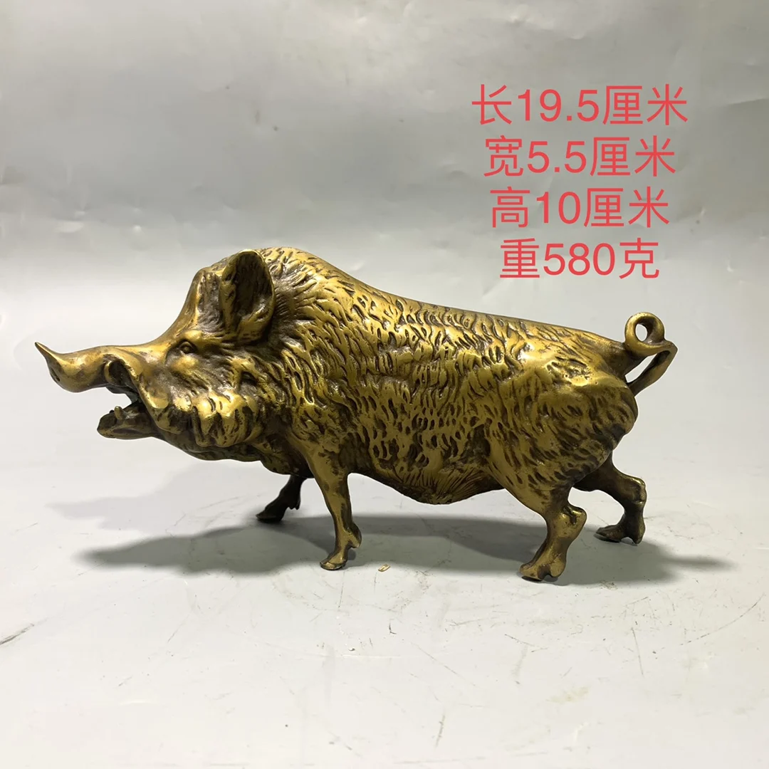 

Китайская статуя из натуральной кожи