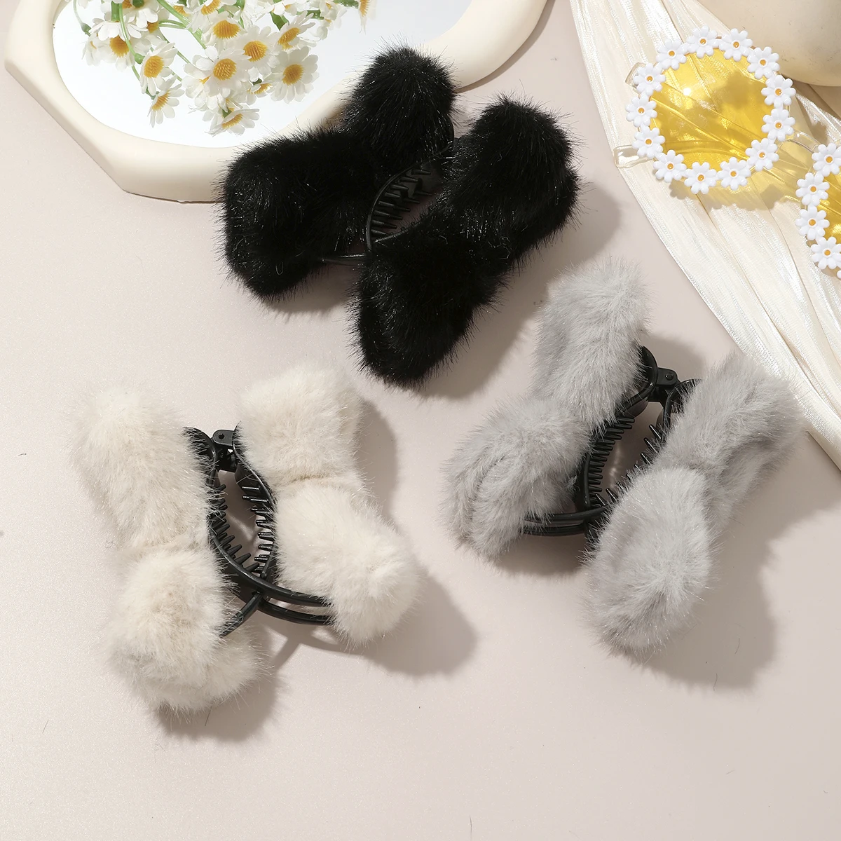 1pc Plush Bow Shark Hair Clip Autumn Winter Fashion Hair Accessories For Women Girls Temperament Headwear Party Barrettes