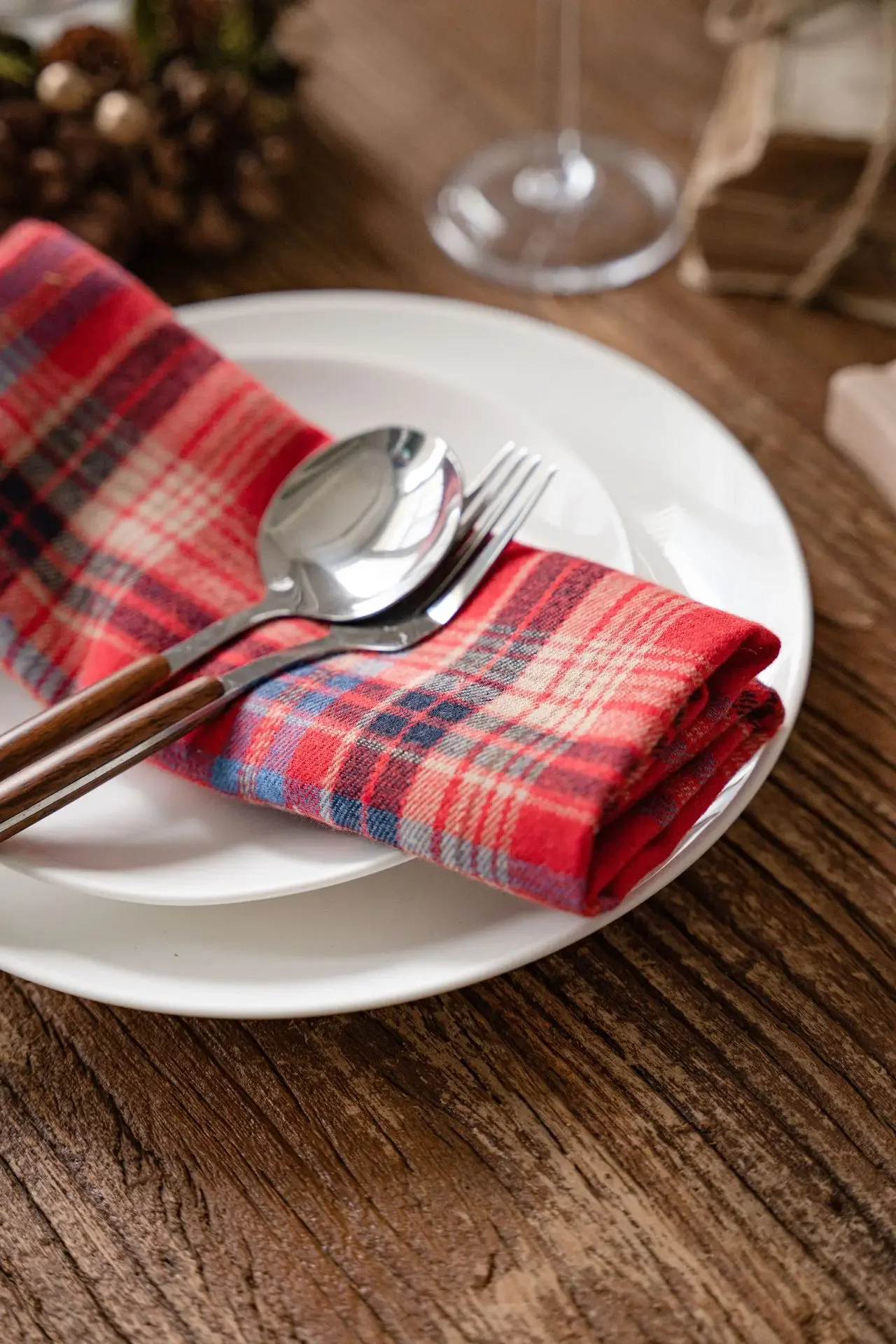 4PCS Weihnachtsdekoration Plaid Serviette Gewebt Polyester Baumwolle Rot Grün Tischsets für Home Party Weihnachten Restaurant Esszimmer Dekor – Detail 19