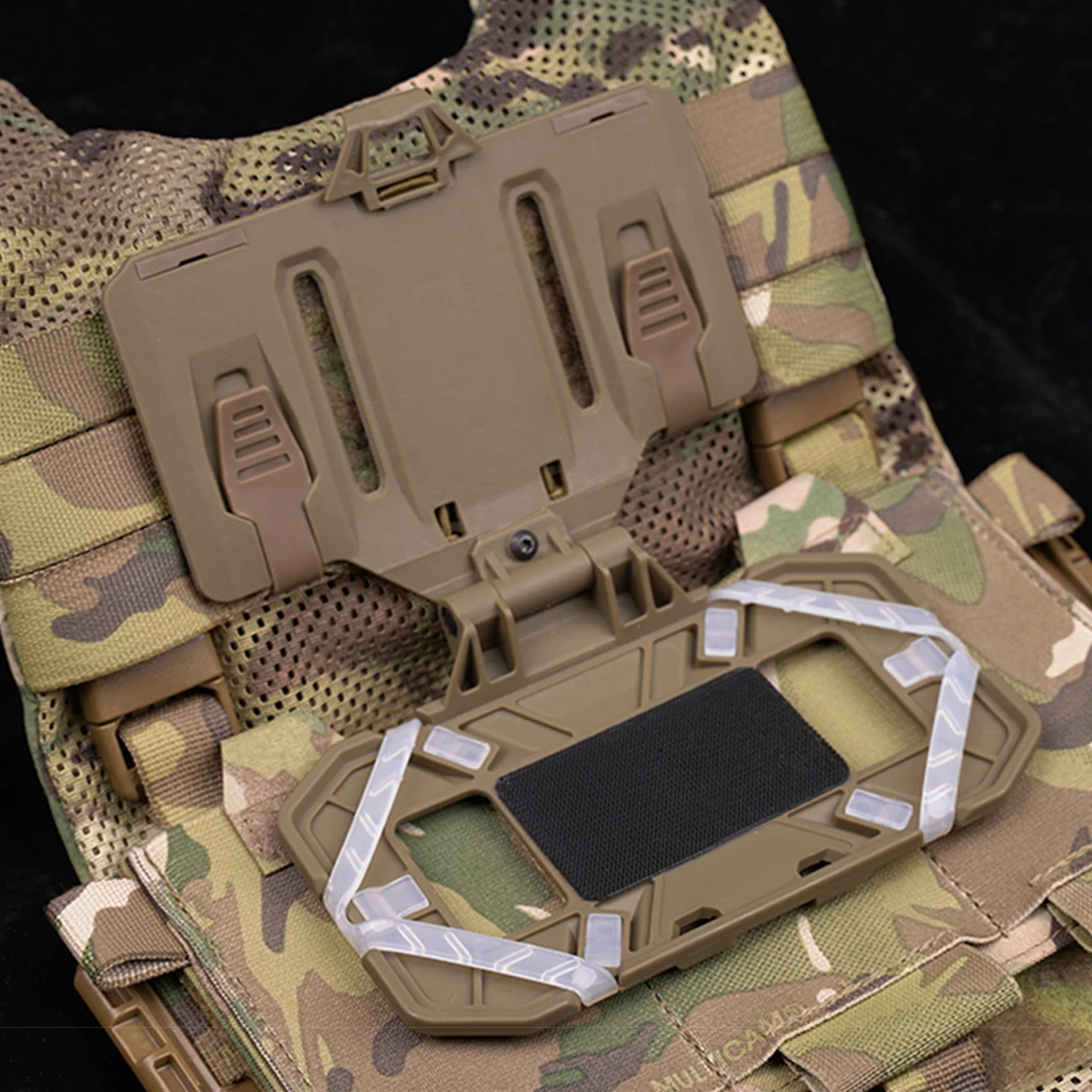 Navigation Board Holder Phone Holder Airsoft Plate Carrier Molle Phone Carrier Outdoor Navigation Board Quick Access Foldable Holder Tactical Vest Chest Rig Mount