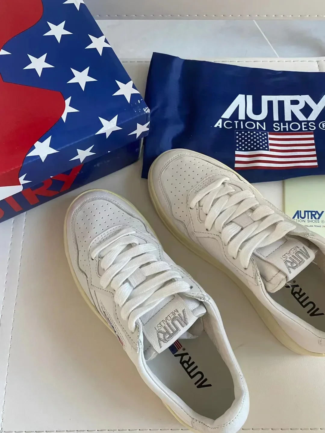 Sports Shoes Autry For Women Men Summer Casual Sports Skateboard Shoes Spring Fashion Breathable Vulcanized