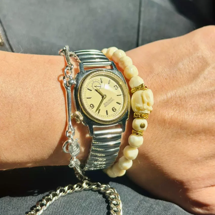 Classic Style Elastic Spring Strap Watch with Large Digital Quartz Watch for Men and Women, Father Mother's Day Gift Watch