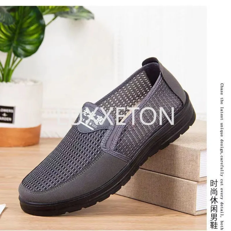 Men Mesh Breathable Vulcanized Shoes Summer New Fashion Non Slip Comfortable Soft Sole Breathable Black Casual Sports Shoes 5