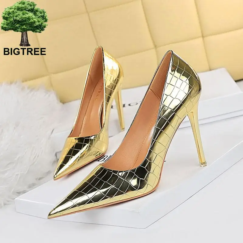 

Fashion Shoes New Patent Leather Woman Pumps Metal Stone Pattern High Heels Designer Women Heels Stiletto Female Pumps Size 43