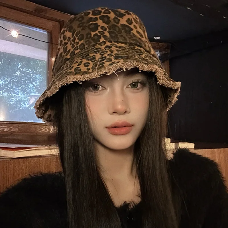Retro Leopard Print Fringed Fisherman Hat Versatile and Fashionable for Women Big Head Circumference Face Enhancing Small Hat