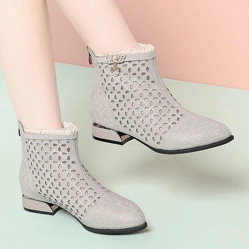 2025 neue Frauen Sandalen