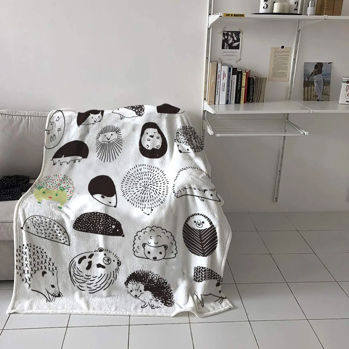 

Flannel Fleece Throw Blanket for Sofa Couch Bed Cute Cartoon Hedgehog Soft Cozy Lightweight Adults/Kids 39x49 Inch