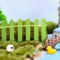 Enchanting Wooden Miniature Picket Fence for Fairy Gardens and DIY Projects (G1664G Green)