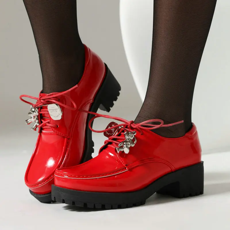 

Patent PU Leather Shiny Red Handmade Women Shoes Spring Oxfords With Metal Bear Platform Square Chunky Heels Woman Derby Pumps