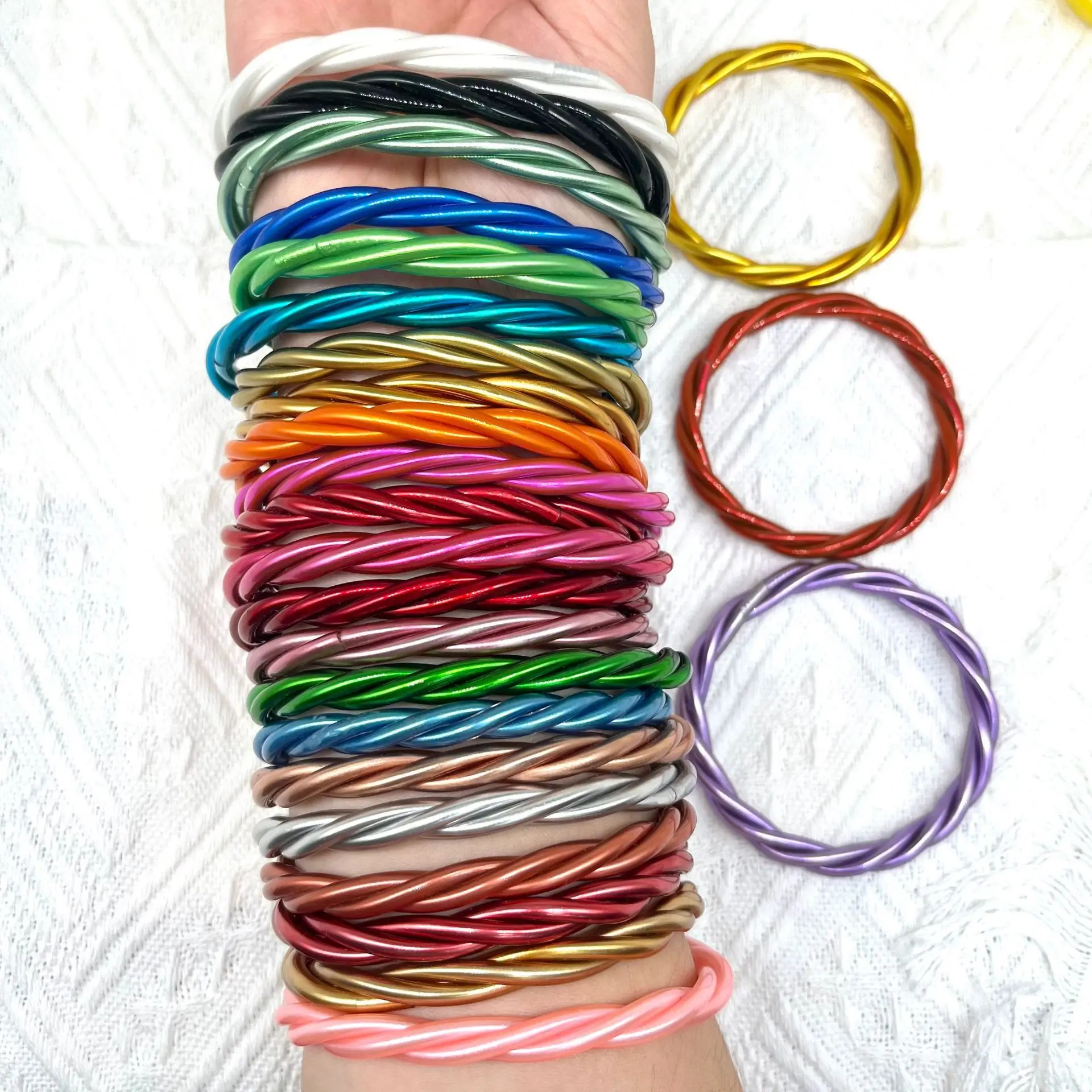 2 Pcs Rubber Bands for Bracelets,Rainbow Braided Rubber Band Refill Kit |  Three Layer Box Rainbow Rubberbands DIY Art Craft Gift for Kids Girls  Rianpesn : Amazon.ca: Toys & Games