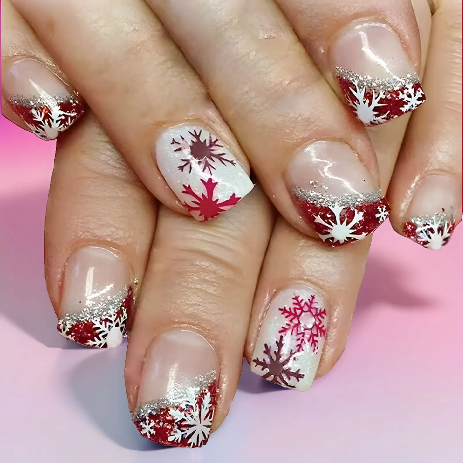 TELAIN 24er Set Weihnachts-Press-on-Nägel – Kurze Quadratische Kunstnägel Mit Schneeflocken-Design, Rosa Glitzer