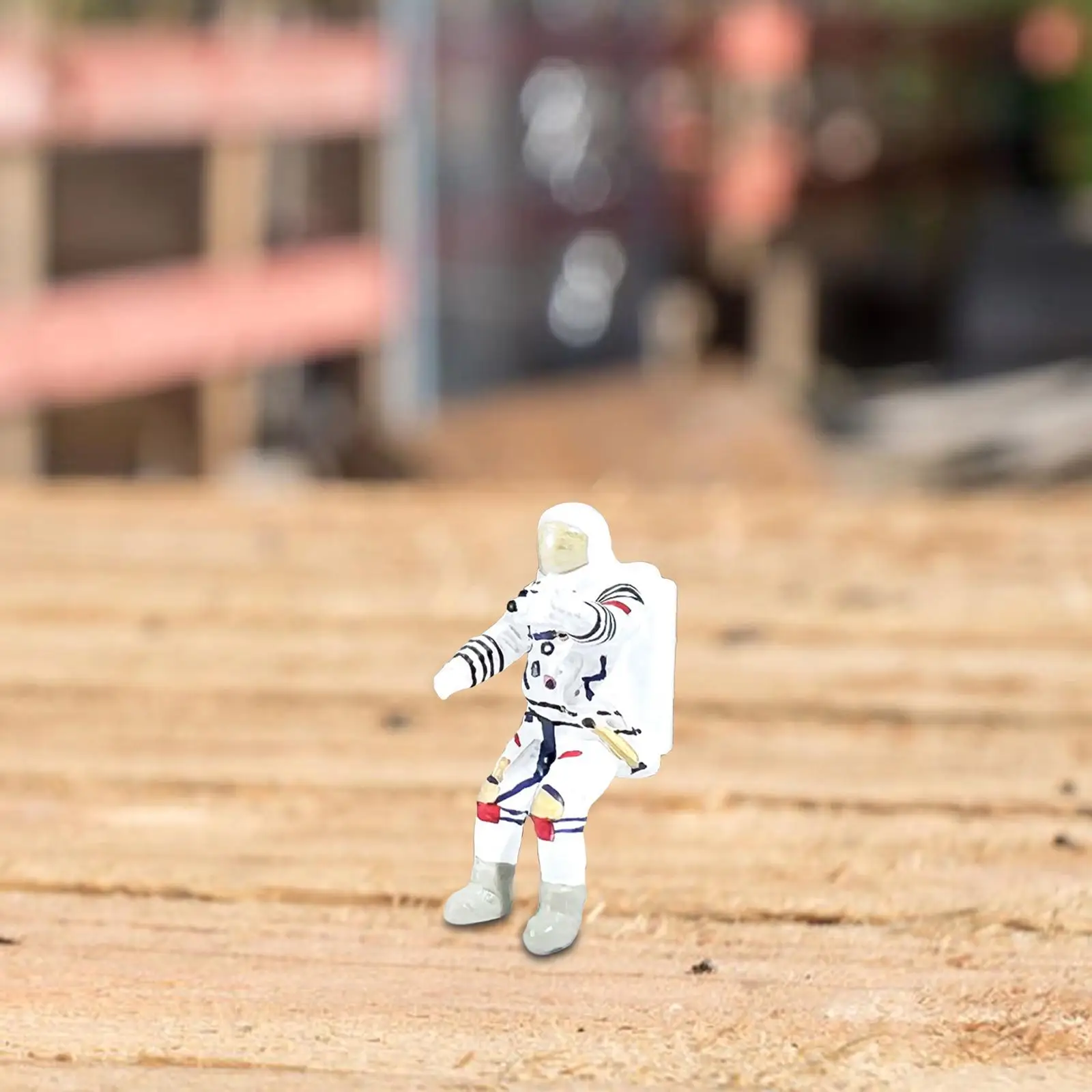 1/64 Astronaut Figurines Hand Painted Statue Miniature Astronaut Action Figure for Scenery Landscape Photography Props Layout