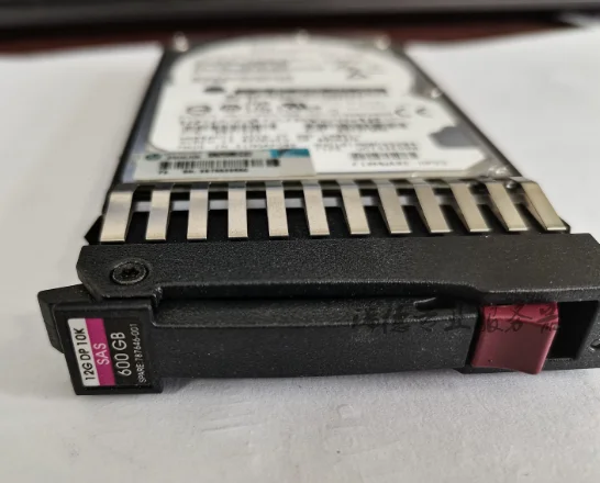 

Для сервера жесткого диска J9F46A 787646-001 600G 10K 12Gbps SAS 2.5