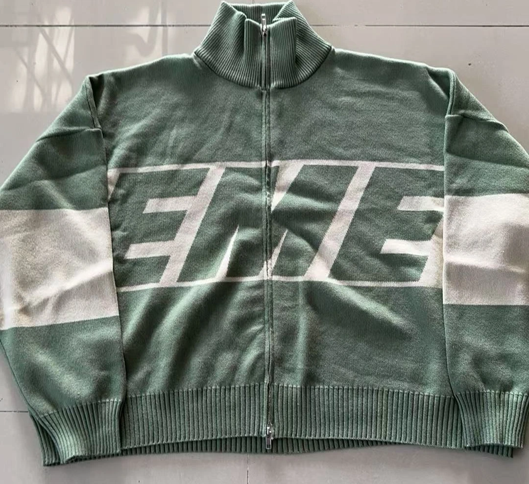 בגדי נשים בסגנון אמריקאי עם רקמת אותיות Y2K, סוודר סרוג עם רוכסן בסגנון אופנתי לגברים מבית EME STUDIOS