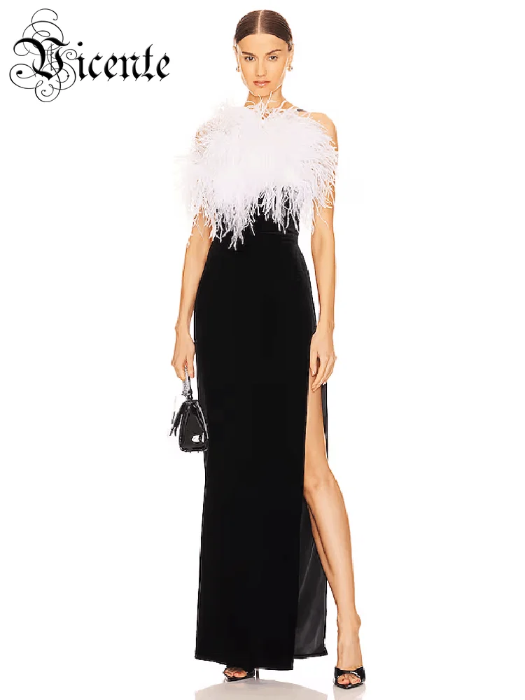 

Женское платье-макси на бретелях-спагетти с открытой спиной