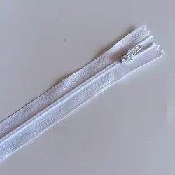 20 - Piece Set of 20cm Nylon Coil Zippers - 15 Vibrant Colors for Sewing and Craft Projects (White)