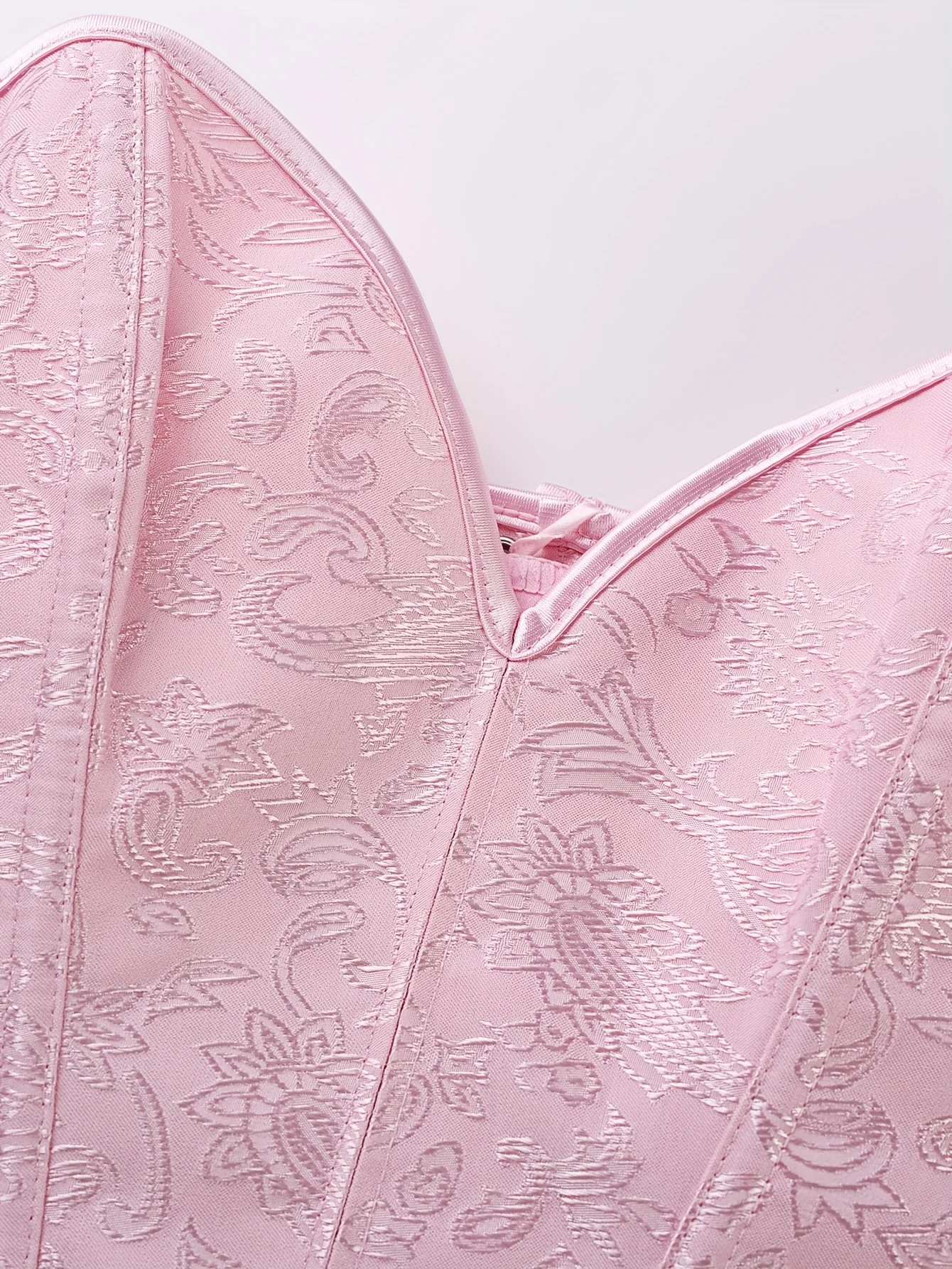 Elegant Pink Strapless Corset Top with Lifting Support and Shaping Design