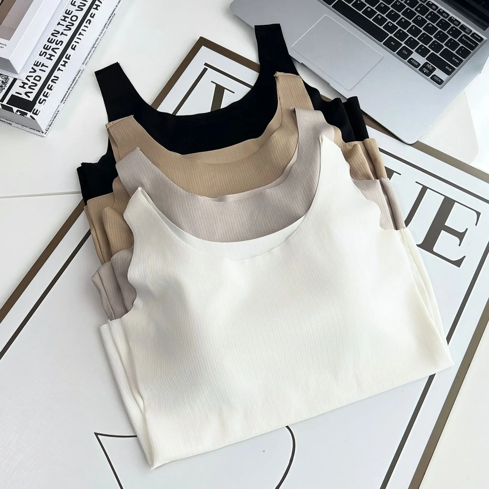 Ice Silk Seamless Wide Shoulder Plus Size Tank Top Summer New Style Sleeveless With Chest Pad And Base Vest 128