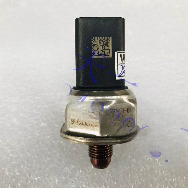 

Suitable for Peugeot 3008 muslimc4l DS5 1.6T petrol pressure sensor rail fuel