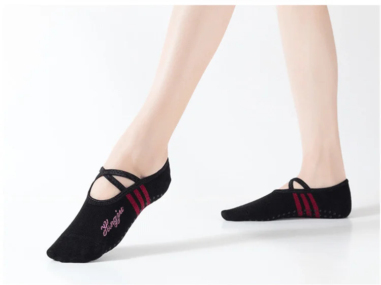 Yoga Socks Socks Sport Women Non-slip Grips&Straps for Ballet Pilates Fitness Gym Sports Bandage Dance Socks 5 Sbbb7817c966a4ecf934ee00a5809fb27I