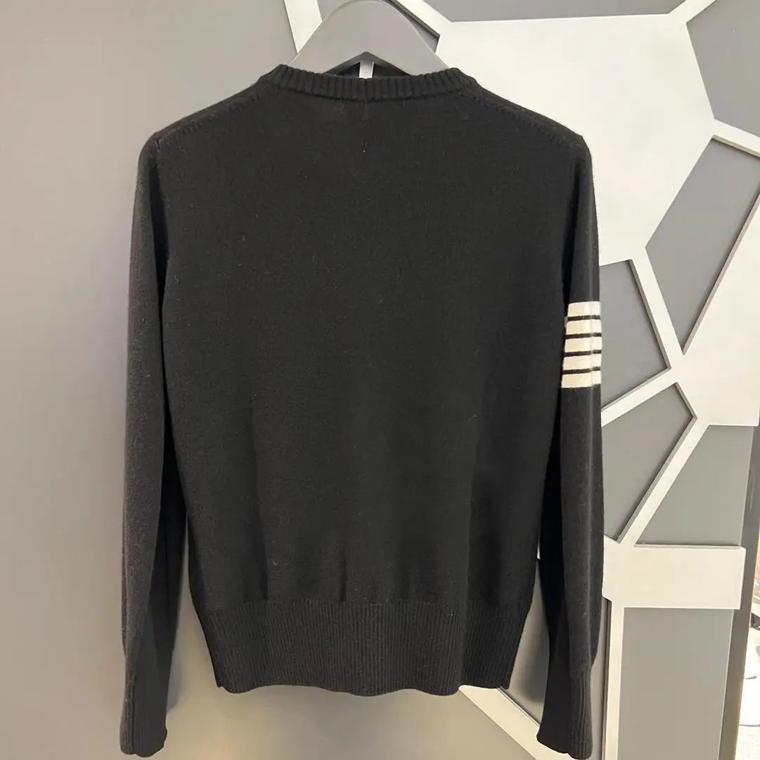 AMAZINGCRE Women's Golf Clothing Slim-fit Wool Casual Soft Warm Long-sleeved Knitted Sweater