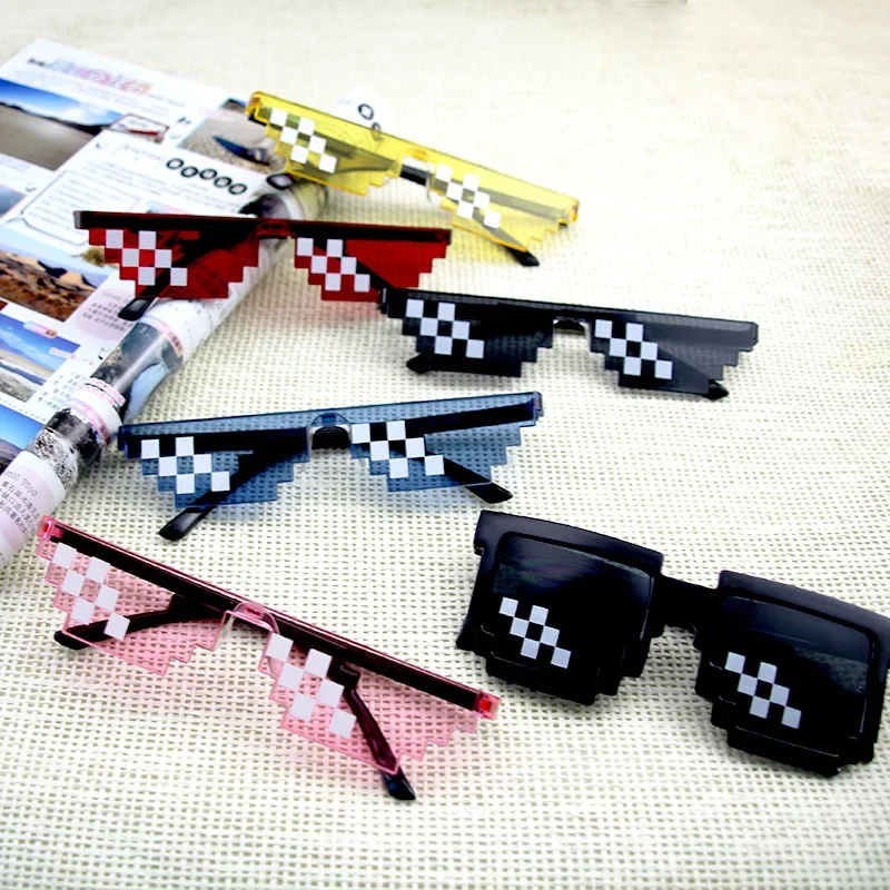 1PC NEW Mosaic Sunglasses Trick Toy Thug Life Glasses Deal With It Glasses Pixel Black Mosaic Sunglasses Cool Jokes Funny Toys