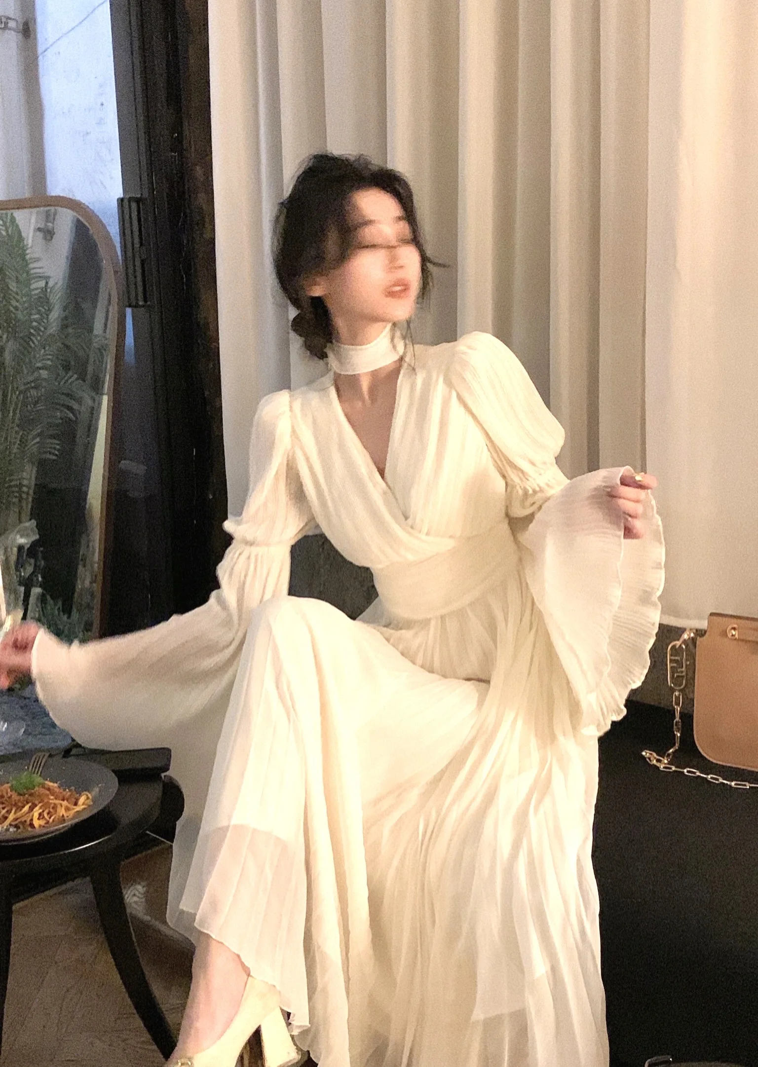 Autumn Solid Pleated Long Dresses for Women Halter V-neck Flare Sleeve Wedding Party Dress Korean Fashion One Piece Vestidos New