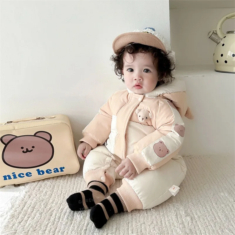 2023 Winter New Arrival: Kids Babies Boys Girls Full Sleeve Patchwork Hooded Zipper One-Piece Romper with Cartoon Bears, 0-3Y