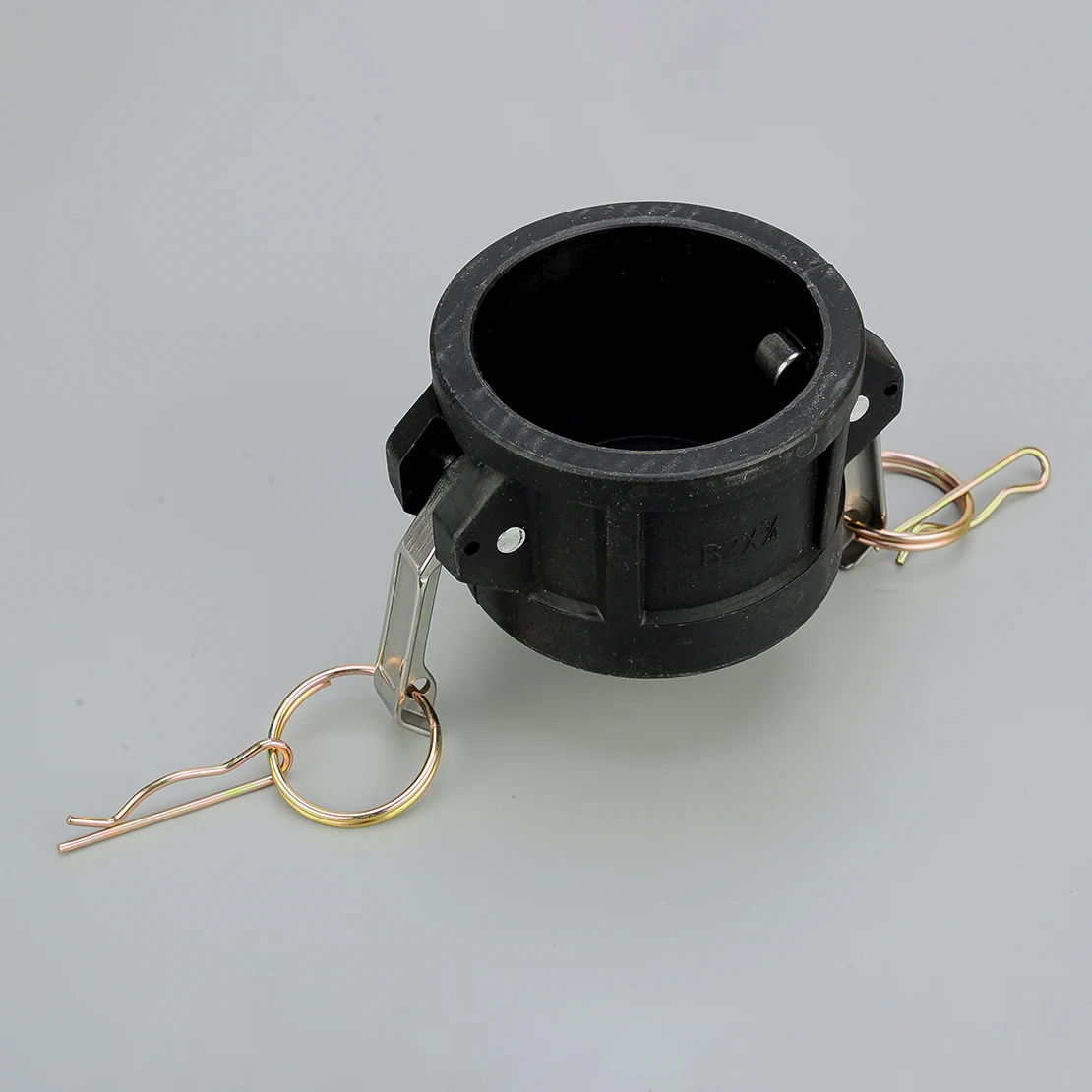 

Новый 275 330 галлонов IBC Tote клапан для резервуара для воды дренажный адаптер 2 "замок для садового шланга 3/4"