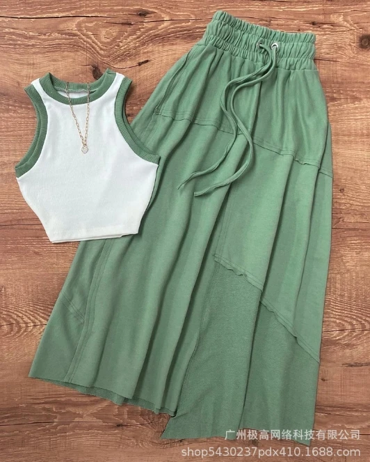

Women Casual Solid Crop Tank Top & Skirt Set Temperament Commuting Youthful Woman Clothes Fashion New Women's Skirts Outfits