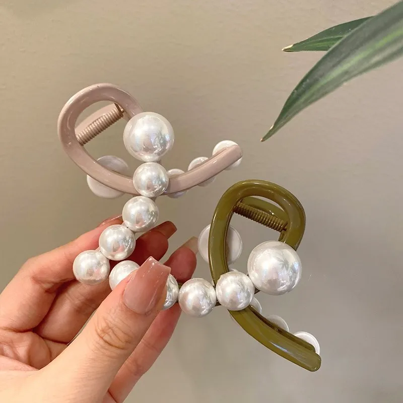 Elegant Imitation Pearl Acrylic Hair Claw Exquisite Cross Hairpin Simple Shark Clip Fashion Jewelry Hair Accessories for Women