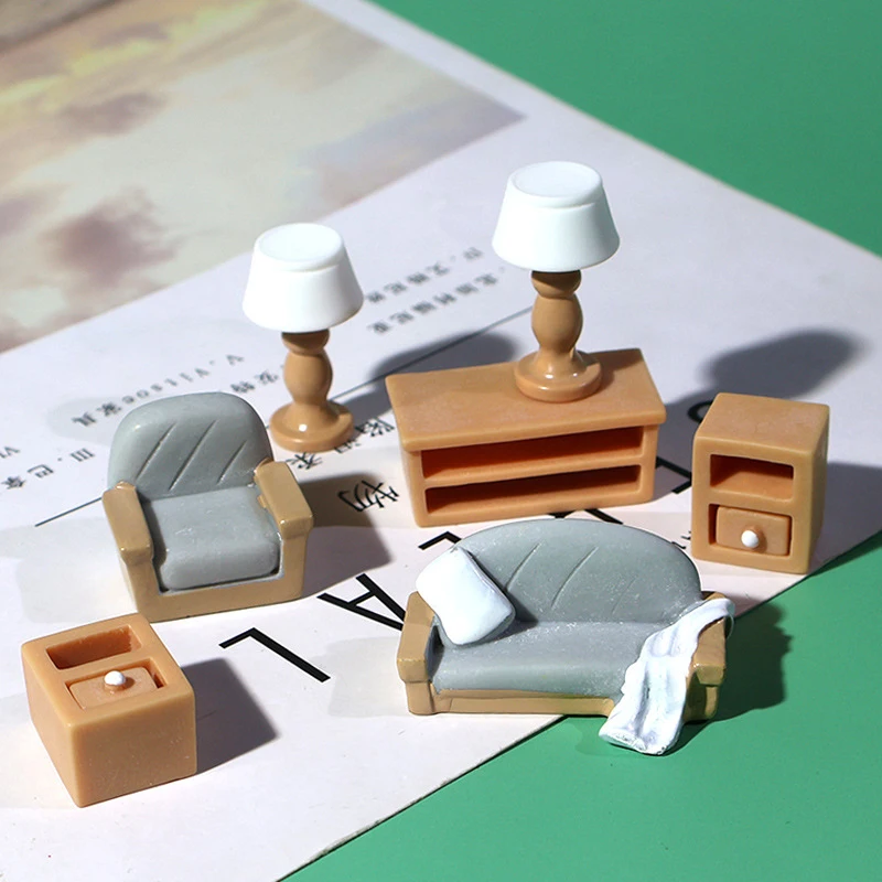 

Миниатюрный Кукольный домик для гостиной, дивана/ТВ-Кабинета/прикроватного столика/настольной лампы, модель «сделай сам», реквизит для съемки, настольное украшение