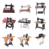 Dollhouse miniatures 1/12 Mini Exquisite Alloy Mini Sewing Machine Mini Alloy Sewing Machine 1:12 Scale Dollhouse DIY Decoration 1