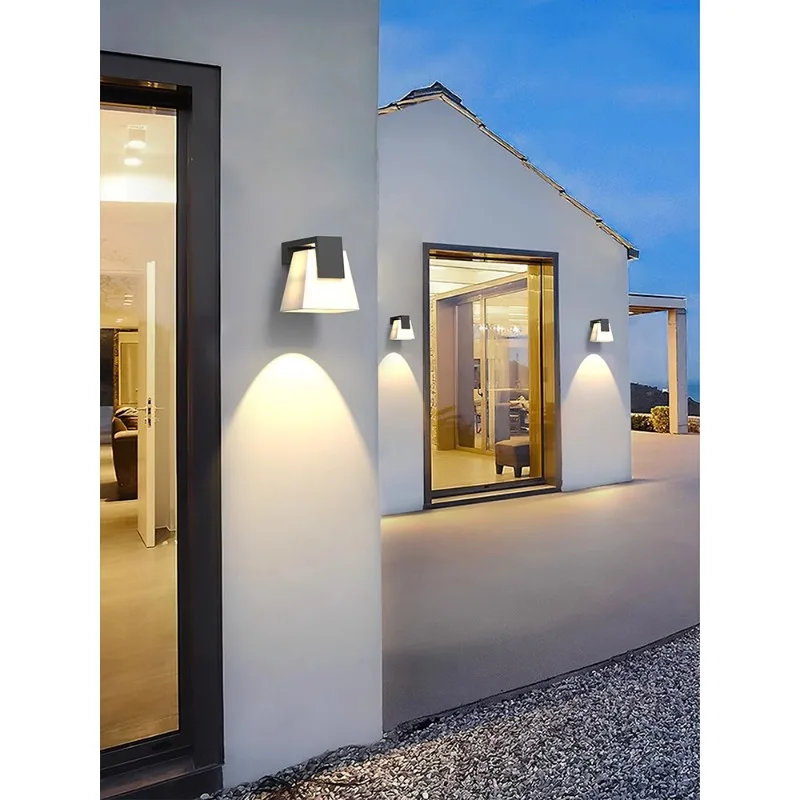 

Villa Landscape Courtyard Garden Balcony Solar Wall Lamp Outdoor Door Wall Lamp