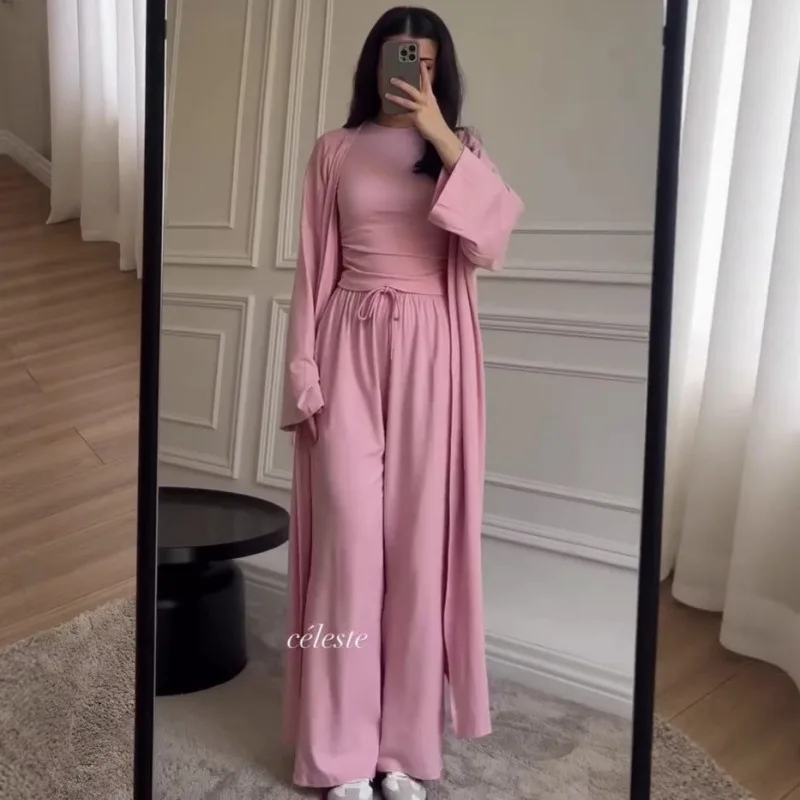 รูปสินค้า ชุดแฟชั่น 3 ชิ้น เสื้อคลุม กางเกง และเสื้อ ใส่สบาย สวยเก่งทุกสไตล์