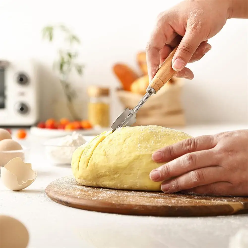 Wooden Handle Sourdough Bread Scoring Lame Bread Slashing Tool 5Pcs Blades Bakers Lame Dough Scoring Knife dough scoring knife