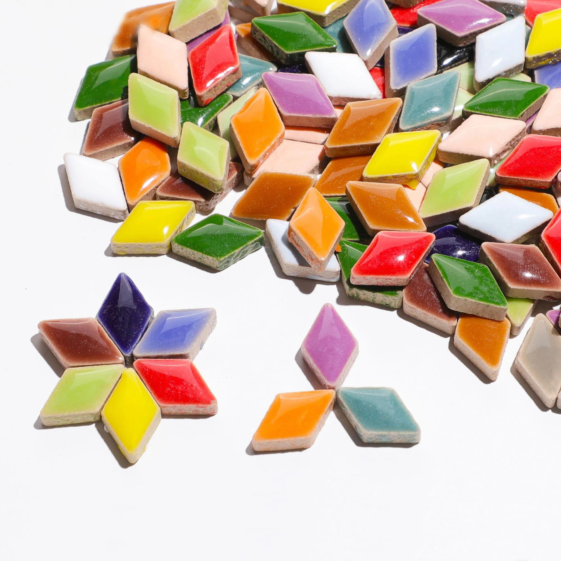 

100g Diamond Shape Ceramic Mosaic Tiles Multi Color Geometric Mosaic Tiles DIY Mosaic Making Stones for Craft Arts Decoration