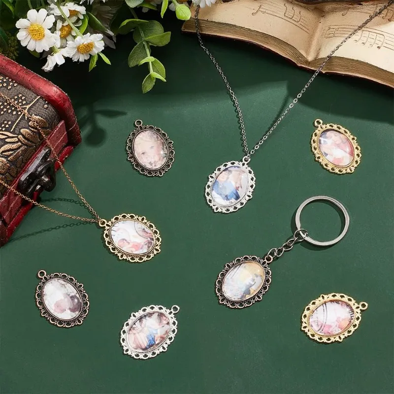Glarks 48 vassoi pendenti ovali e quadrati con piastrelle in vetro cabochon a cupola trasparente cammeo per la creazione di gioielli fai da te, 24 set