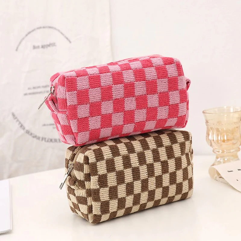 NEW Ins Checkerboard Knitted Pencil Case B Capacity Pen Bag Zipper Stationary Organzier Daliy Lips Makeup Storage Stationary