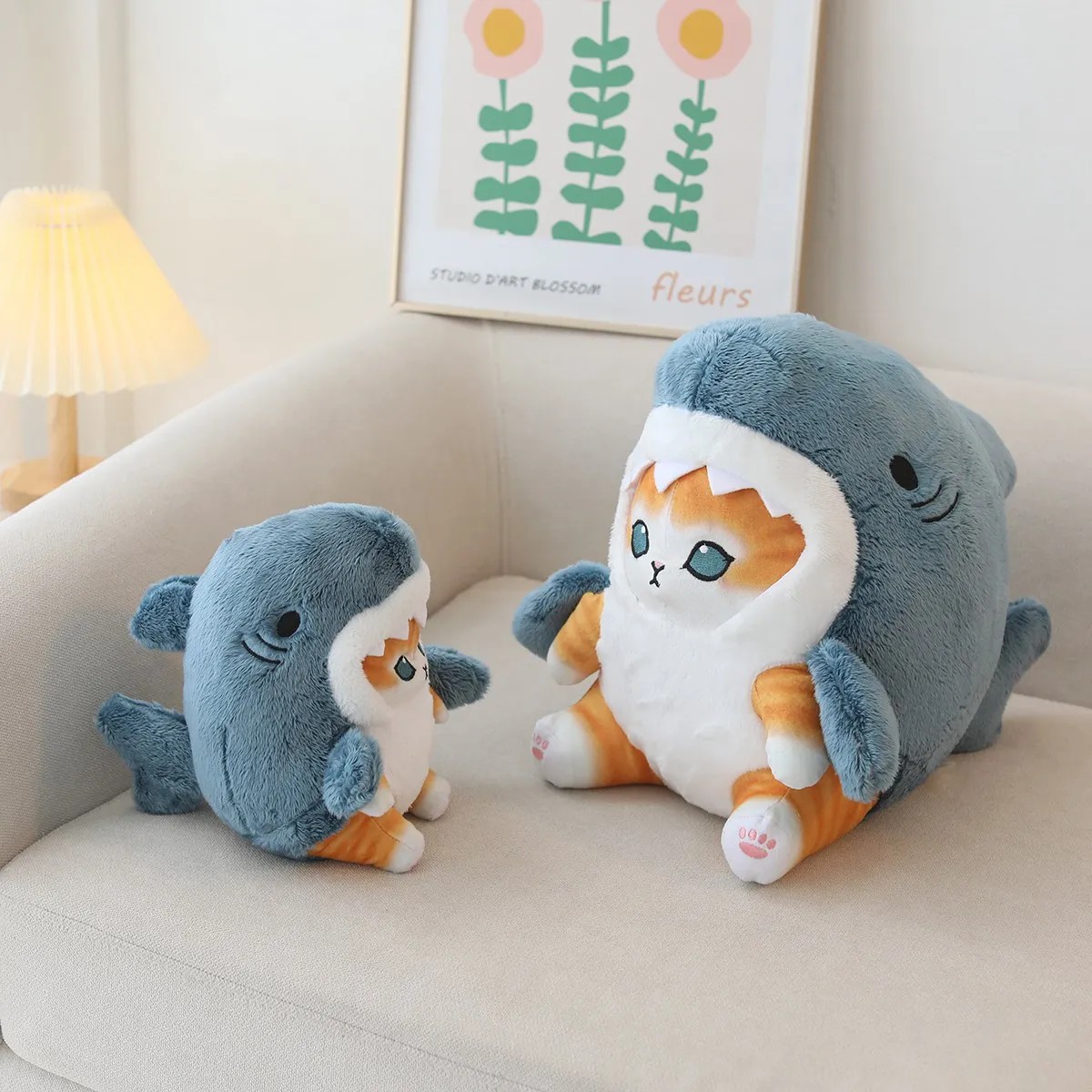 

Kawaii Shark Cat Peluche Toy Creative Shark Cosplay Kitten Dolls Stuffed Soft Animal Pillow for Children Girls Present 20/33CM