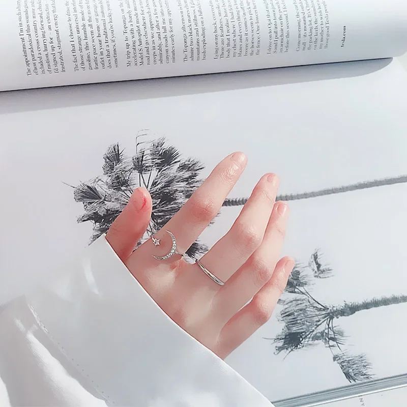 Женское кольцо из серебра 925 пробы