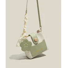 

Withered Solid Simple Silk Scarf Chain Messenger Bags Handbags Shoulder Bags For Women Bolsas Ins Blogger Fashion Bucket Bag