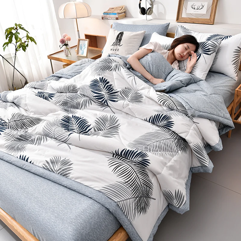 Fashion Skin-friendly Summer Cool Blanket Comfortable Lightweight Air Condition Comforter Machine Washable Quilt for Adults Kid 3