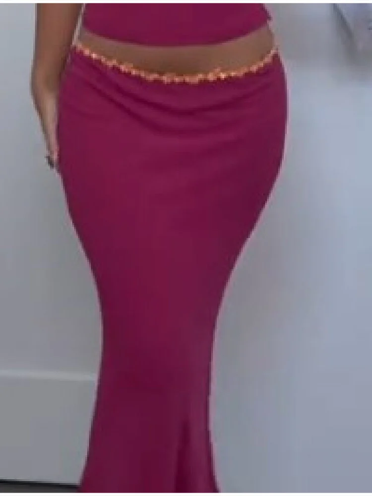 2026 Spicy Girl Neckholder-Clubtop und Meerjungfrauenrock-Set für Damen – Elegantes, schmal geschnittenes 2-teiliges Outfit mit Goldbesatz für Urlaub, Strand und Party – Detail 17
