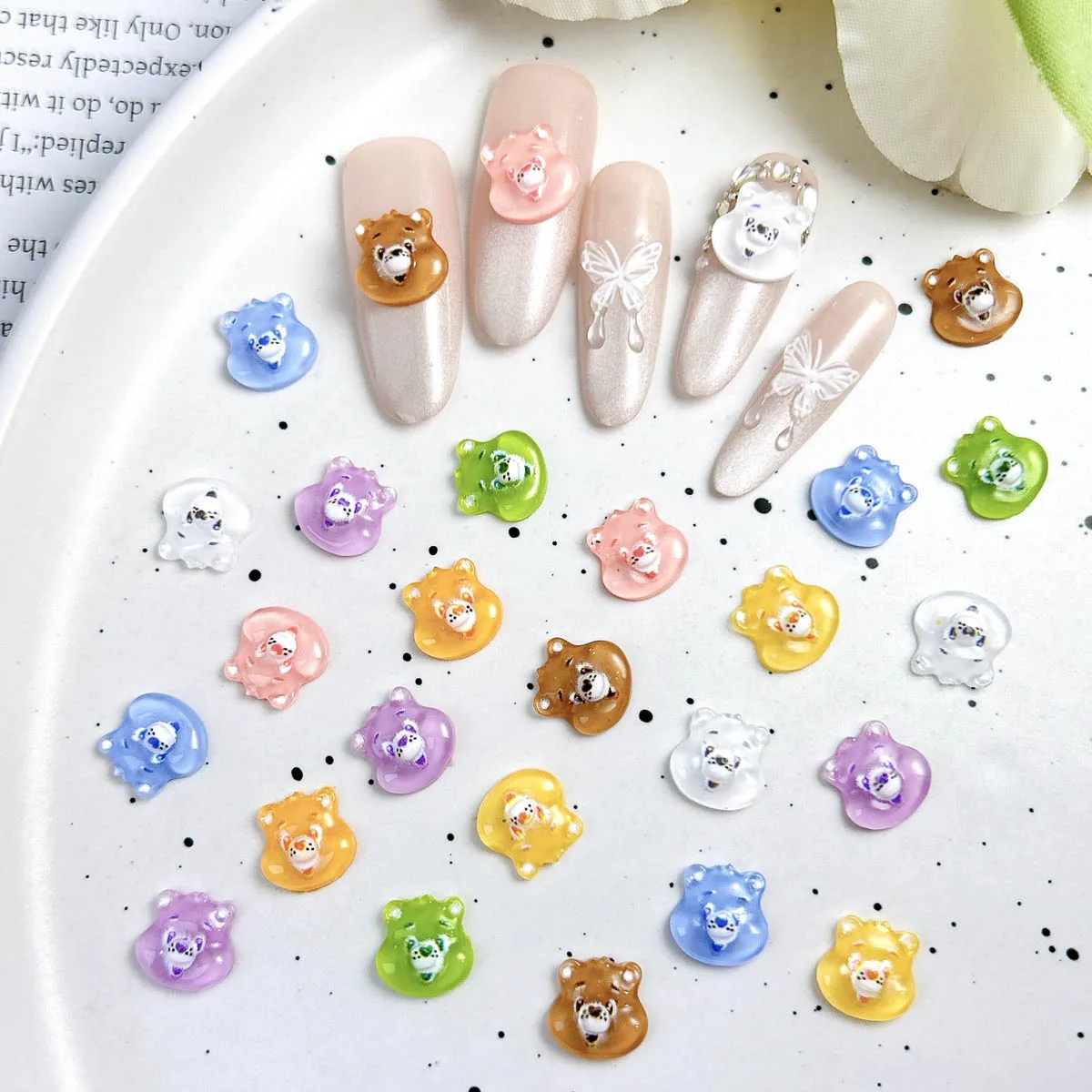 50PCS Mehrere Farben Cartoon Kawaii Bär Kopf Harz Nagel Charms Kreative Transluzente Braun Bär Kopf Nail art Dekorationen DIY – Detail 5